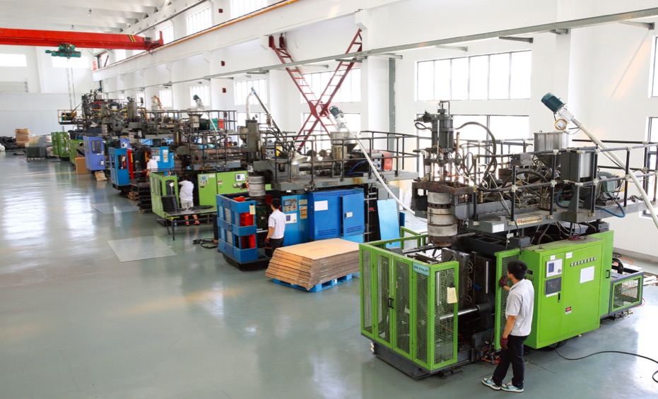 吹塑設(shè)備展示